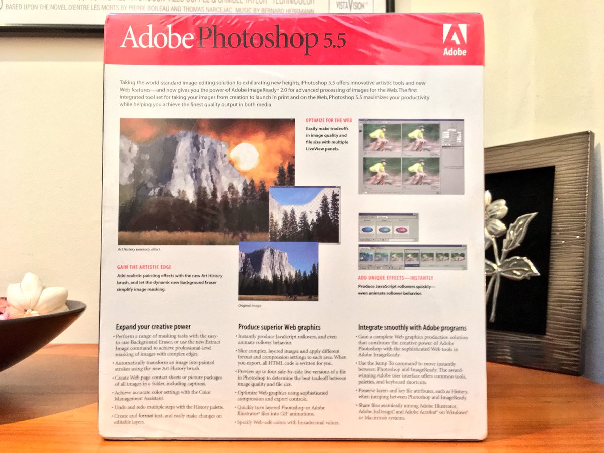 HugoCGuerra's tweet image. Back in 1998 I started using Photoshop 5 and my life changed forever. Now I found a sealed copy of Photoshop 5.5. It’s not Photoshop 5, my first one, but it’s close enough. What was your first version of Photoshop? #photoshop #adobe @Adobe #vfx