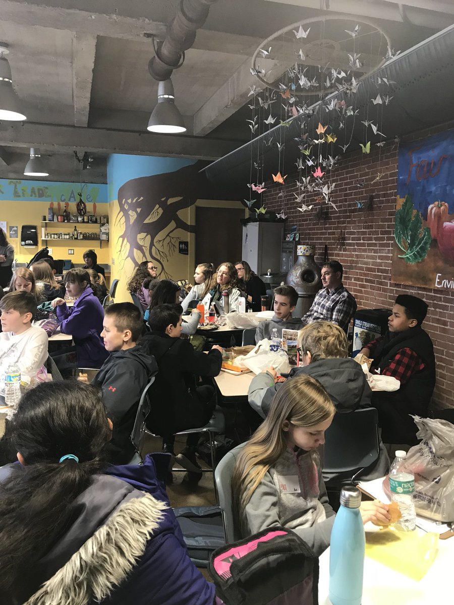 robinmjones1982's tweet photo. Understanding the Refugee and Immigrant Community in Lancaster SEE seminar today.  Collaboration, learning, and discussion with gifted peers is an important component of the seminars! #PVProud #PVISProud https://t.co/UrdtkM2qVF