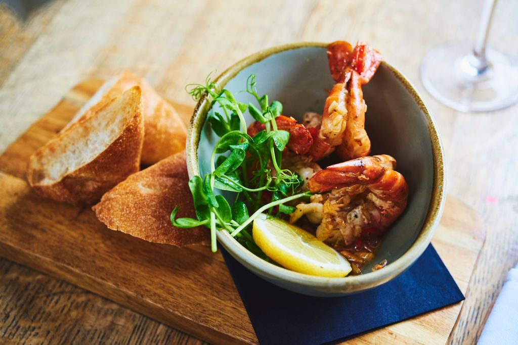 Fizz Friday today. Don't forget - 20% off house prosecco and champagne! We have a range of tasty bar snacks too which will go perfectly with that fizz.