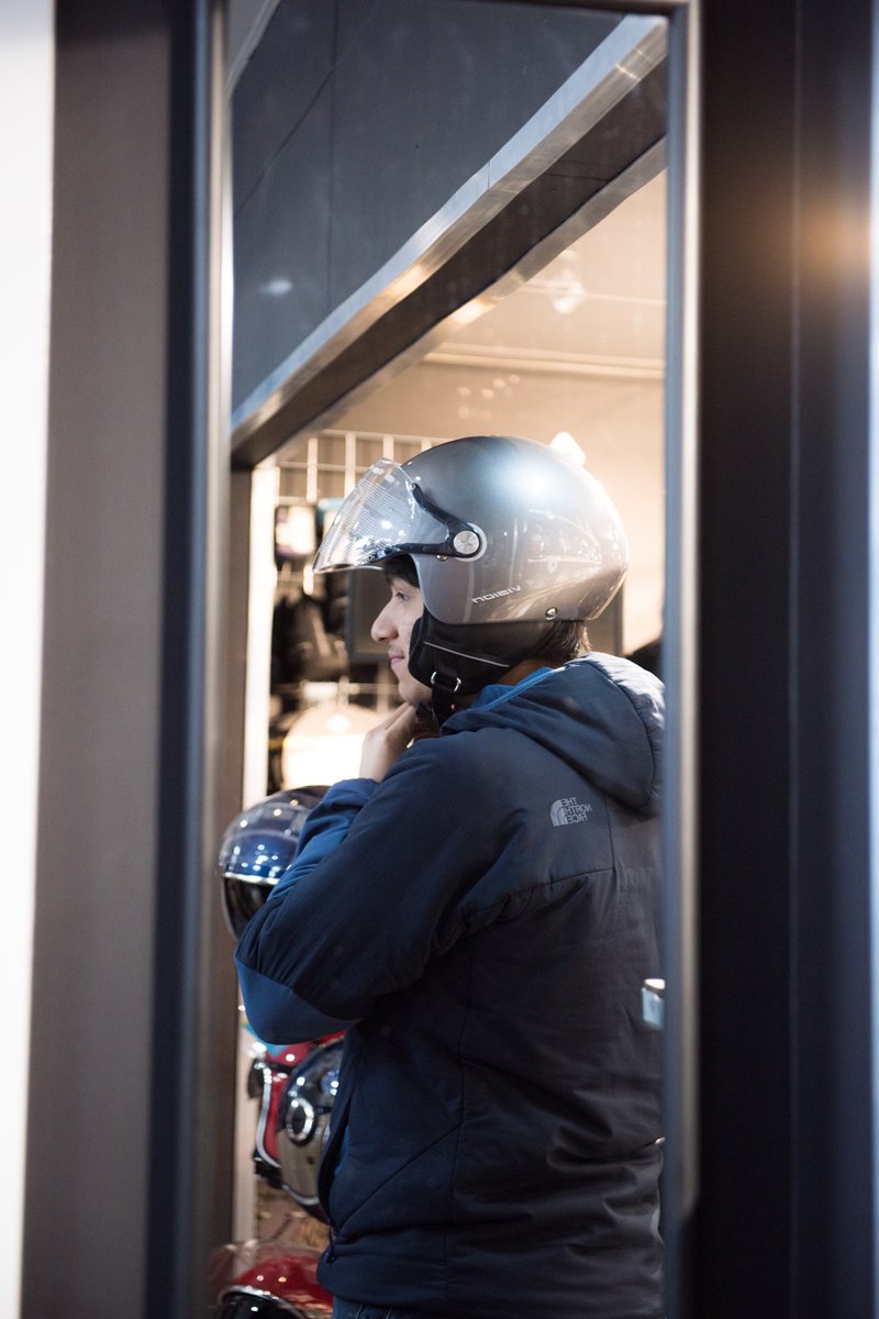 Happy weekend all! Don’t forget our Shepherds Bush store is open on Saturdays 10am-5pm - feel free to pop in whether it’s to try on some gear or browse our bikes! #weekend #bikeshop #bike