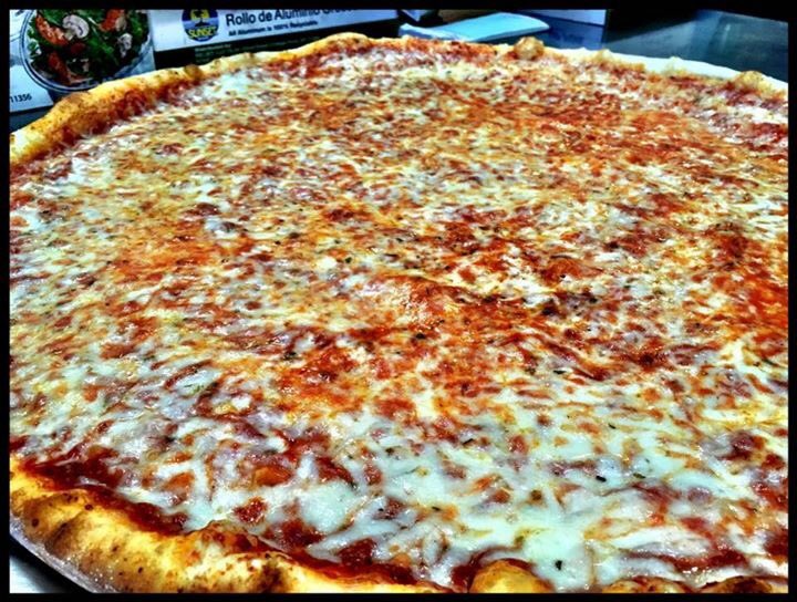 3GuysPiesDen's tweet photo. @ColfaxAveDen @SliceworksPizza @capitolpizza Thank you @ColfaxAveDen!!! @3GuysPiesDen for the win.... https://t.co/Nbh7ussrgx