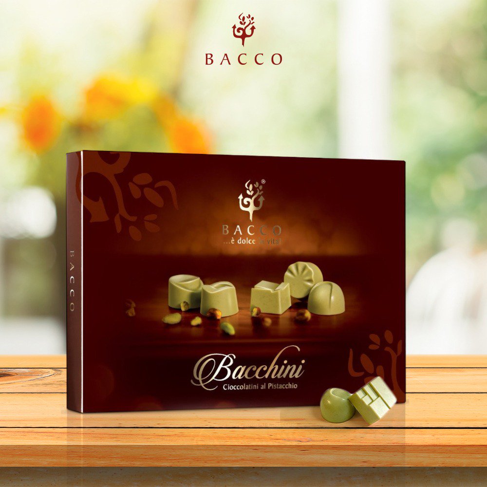 Bacco_srl's tweet photo. Coccolate i vostri sensi con i #Bacchini! Golose praline al cioccolato al pistacchio, confezionate in una elegante scatola, perfetta per ogni occasione! Acquistandoli su Artimondo, saranno vostri ad un prezzo #promo irripetibile 👉 https://t.co/3MbpuCCIfZ 🎉 https://t.co/VlebeEBay1
