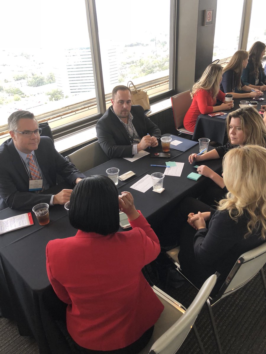 LeadFLConnect's tweet image. “99 Problems and Government Isn’t One.” Connect Day attendees are Identifying Community issues and coming up with solutions minus the government influence. #LFConnectDay2018