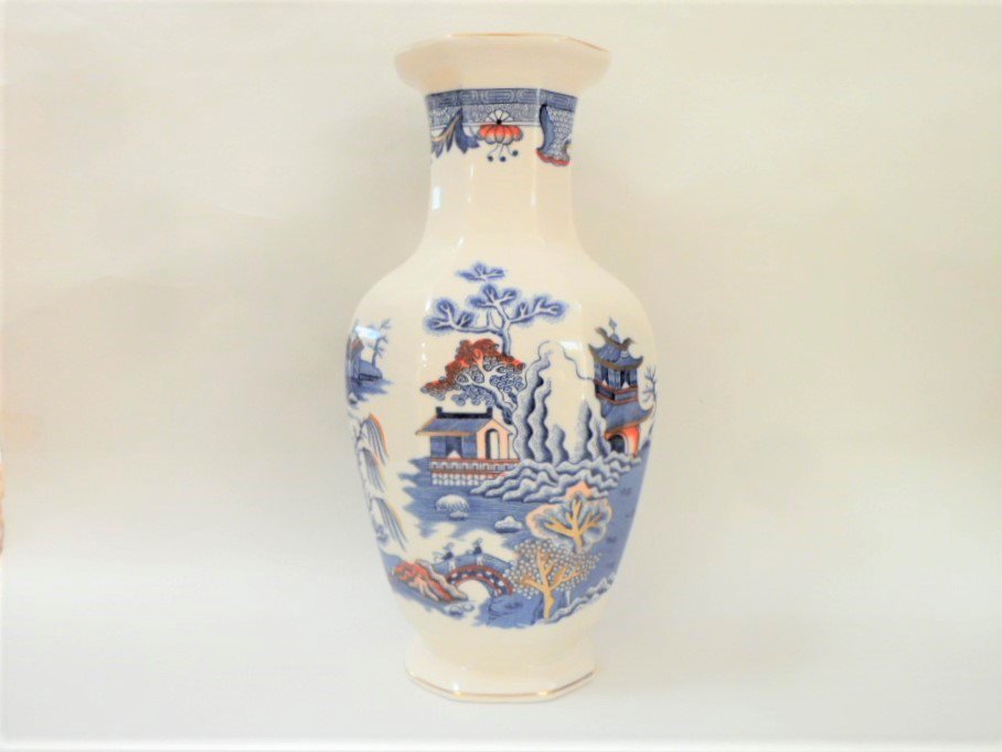 tilleycollecta1's tweet image. Mason's Gold Willow Octagonal Baluster Vase #Vintage Patent Ironstone Over Painted Gilding Transfer Decorated #homedecor #interiordesign #shopping #home #etsyhttp://etsy.me/2nSdXC6 via @Etsy