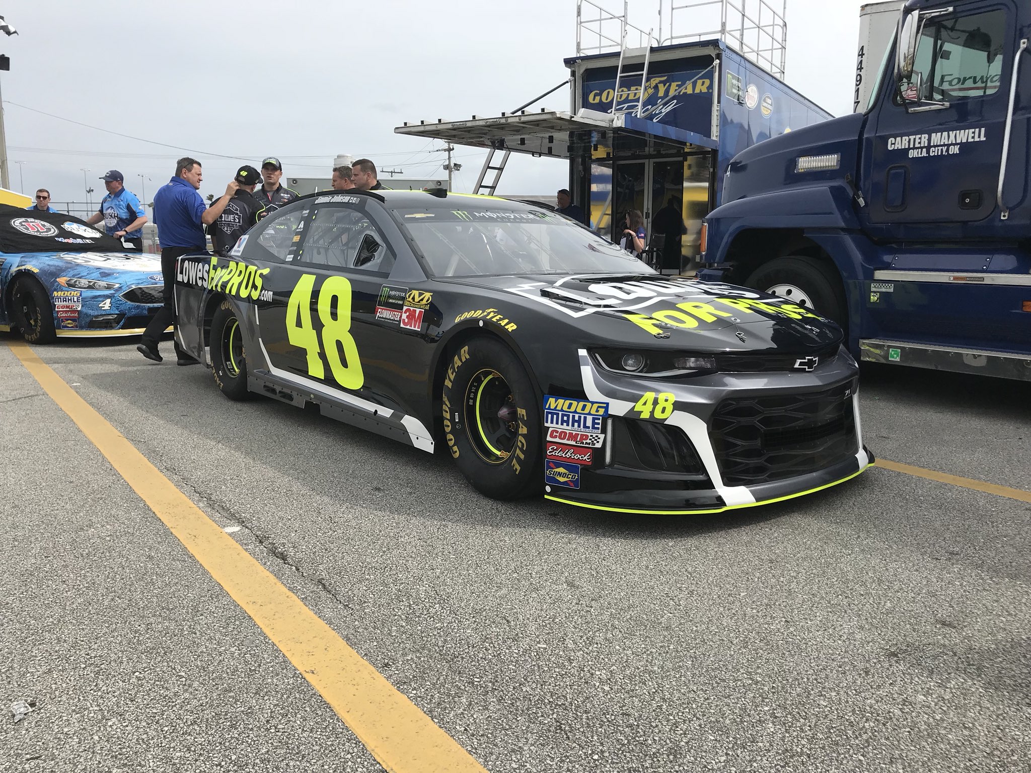 DVnJekBUMAEmEaJ.jpg:large