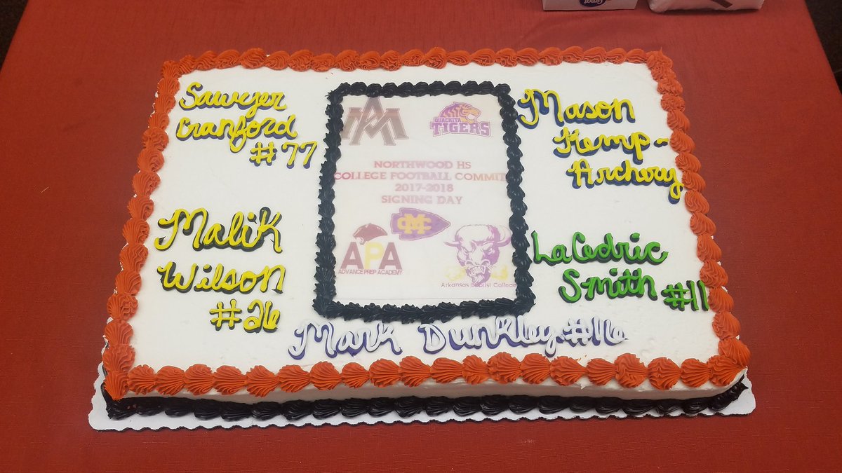 FalconNation01's tweet photo. Signing Day In The Books 
Thanks to all that came out and Celebrated this event with us https://t.co/onNIhym9vI