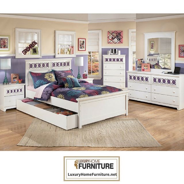 LuxuryHomeFurn's tweet photo. Zayley Twin Panel Storage Bed
.
.
.
#design #interiordesign #interior #decor #home #homedecor #luxuryhomefurniture #livingroom #bedroom https://t.co/C7RmVvnCQA