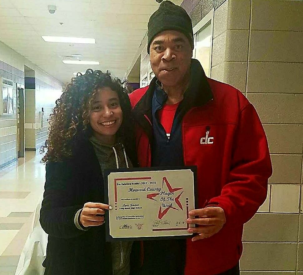 SwannSongTwins's tweet photo. Congrats @curlylyric22 HoCo Player of the Week honor!! Hall of Fame pic with a Hall of Fame smile😎 #HOFchenierBullets🏆thats #SuccessAtItsBest! https://t.co/0RgPBgQ9VK