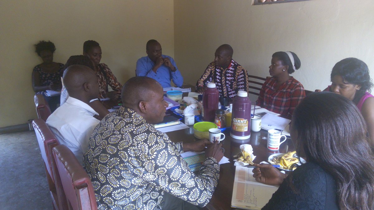 LouisElwa's tweet photo. Recovery Coalition meeting at UHCA offices in Ntinda #FORE  #UHCA #UNAU #ClearYoMind #TeenChallenge #UAPA #PROVEUG #SERENITYCENTRE #AYDIATEC https://t.co/aUvo0IWZmV