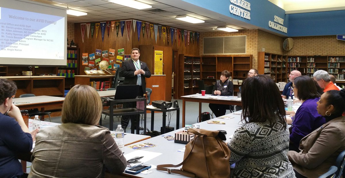 cyrus_kelvin's tweet photo. #PartnershipsMatter ..we enjoyed hosting an @AVID4College Showcase @HuntWarriors today!
Pushing rigor &amp; equipping students for their postsecondary education!
#ThisIsAVID #MOJOuKnow @HuntHighPBIS @HuntHSAVID https://t.co/JMEdH0HdbN