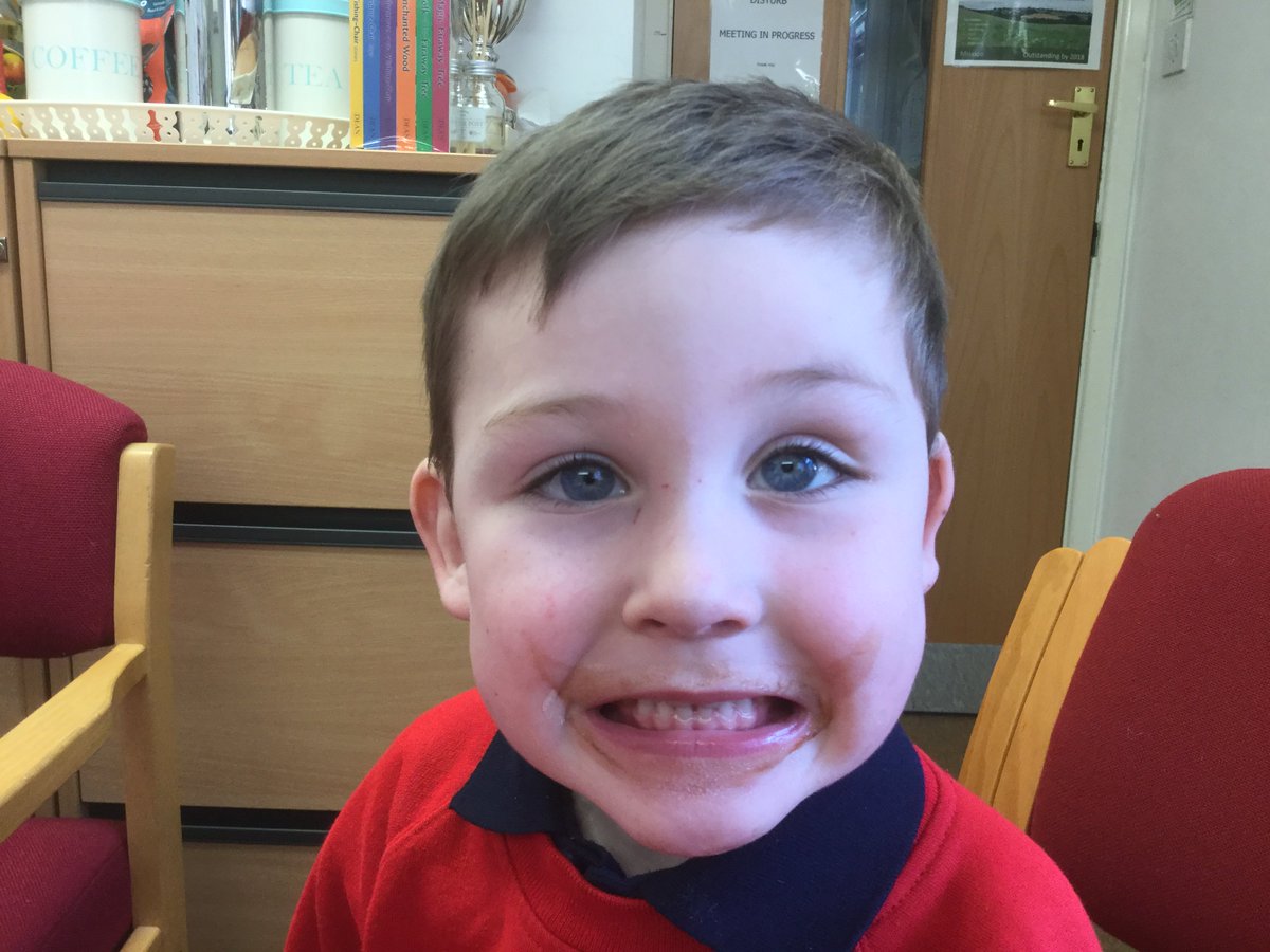 Twerton_Infants's tweet photo. A great way to finish off what has been by far the very best term of 2018.
#HotChocFri https://t.co/plx9pGv6KZ