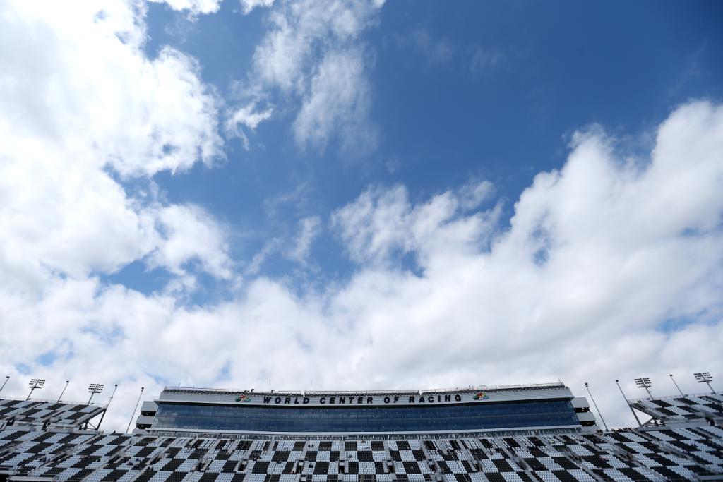 DVnR2ANVAAAeZkk.jpg:large