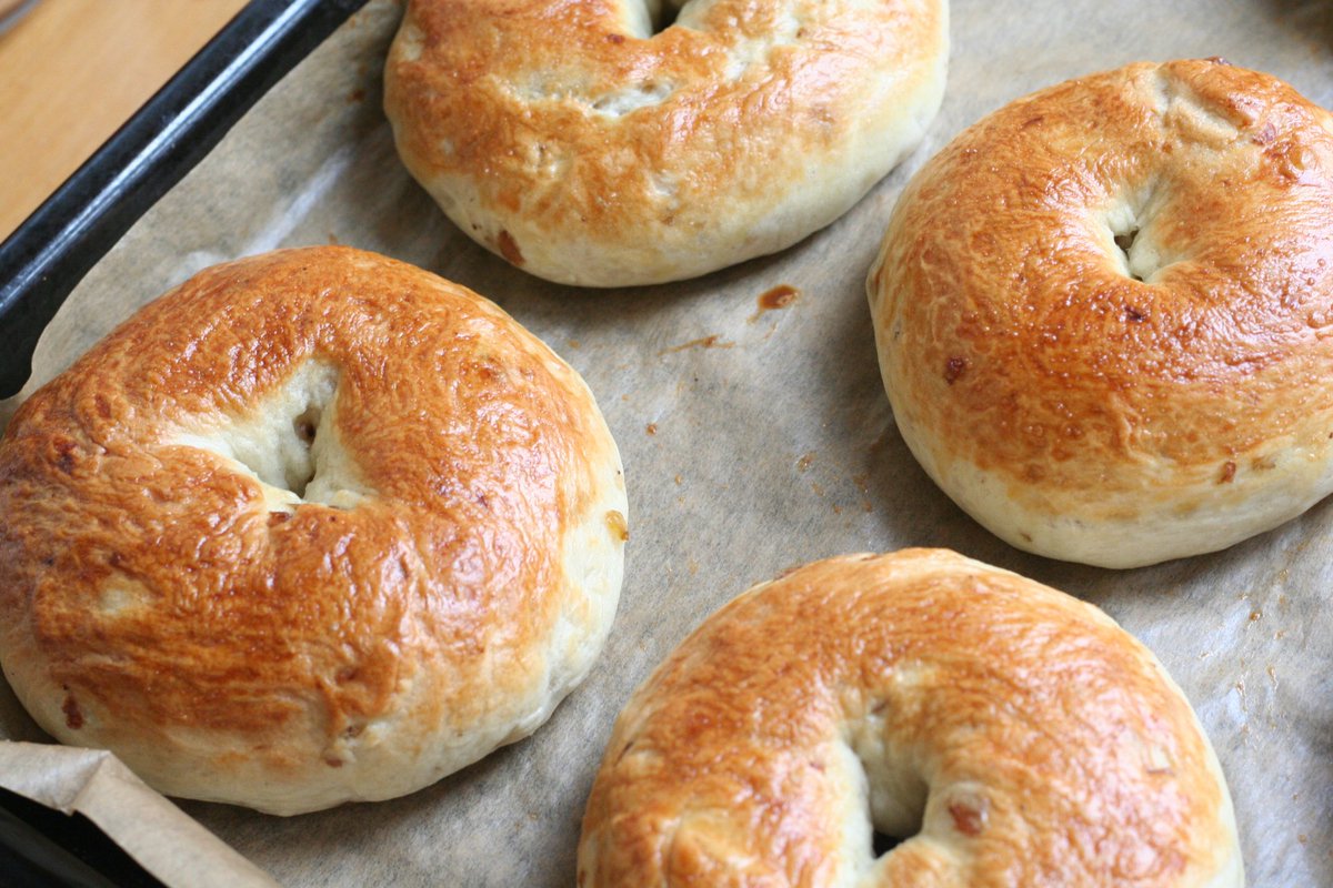 Save while you still can! Ground turkey, packaged veggies and bakery bagels are STILL on sale through the weekend.