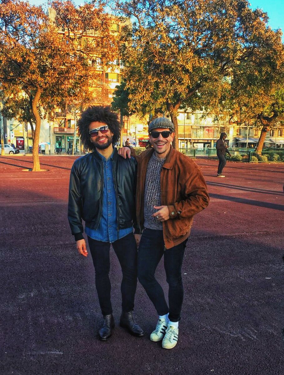 indumentariabcn's tweet photo. @hamington16 @MiguelNicot #tejano @zara #chaquetapiel #vintage #jersey #vintage #gafas @ralphlauren #zapatillas @adidas
#streetstyle #fashion #moda #vogue #outfit #trendy #ootd #streetfashion #streetwear #shopping #instapic #instafashion #instastyle #barcelona #indumentariabcn https://t.co/h7jVUpk9R0
