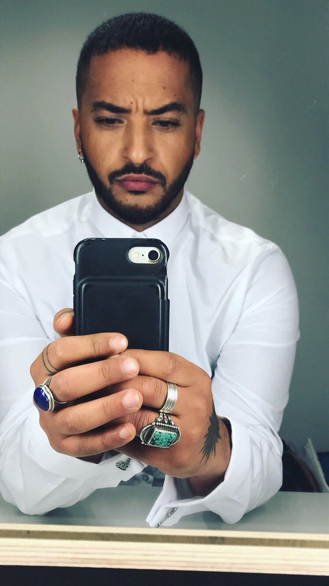 Slimaneoff's tweet photo. Ce soir aux @LesVictoires https://t.co/Rk8iAuWmGv