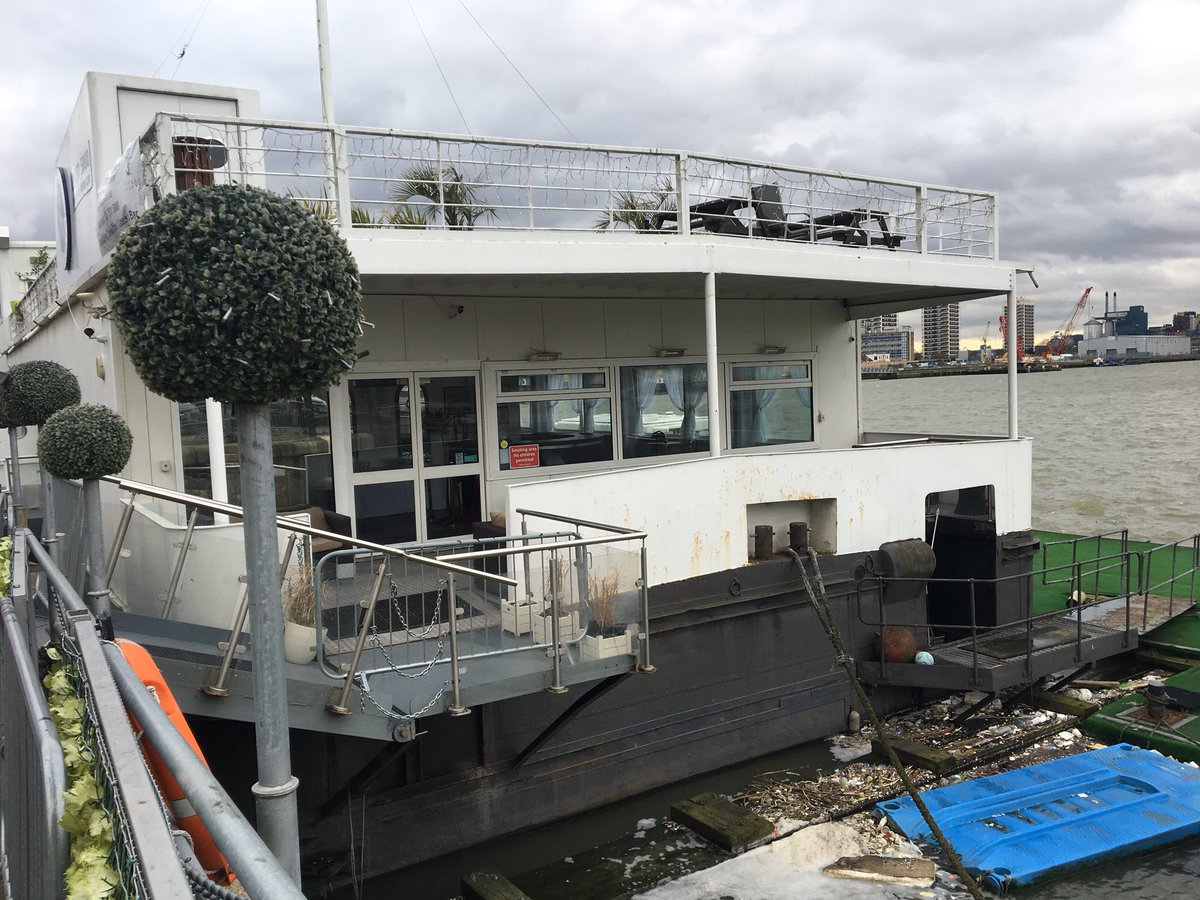 HartDisplayHire's tweet image. #docklands #starlitdancefloor #lednumbers #celebrations #birthday