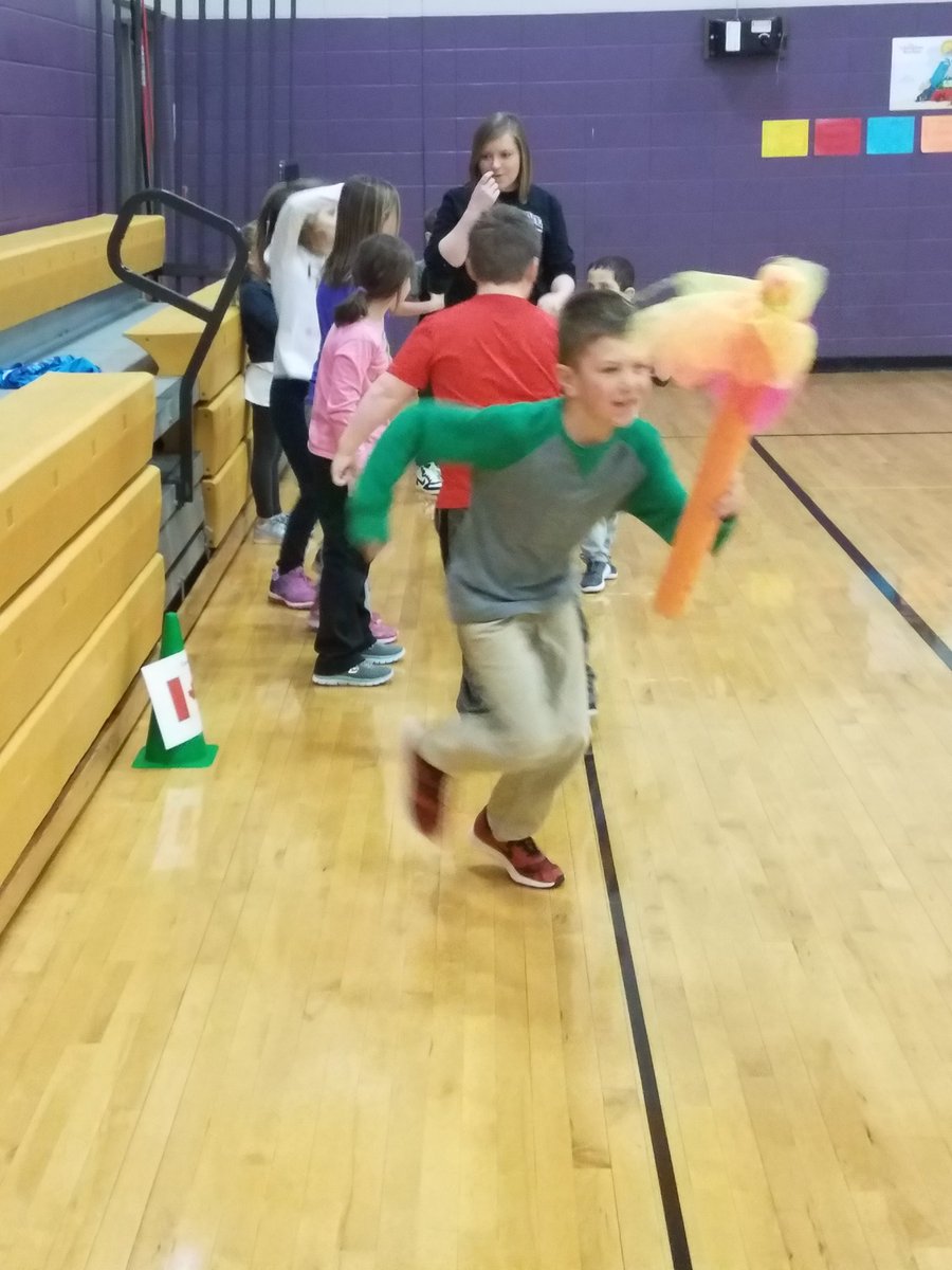 MapleGrovePE's tweet photo. Maple Grove students are super excited for the Winter Olympics! https://t.co/HDOoTqoMgu