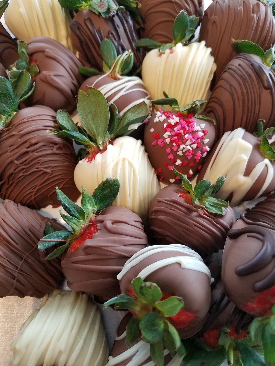 FS_Choc's tweet image. Berries are here for Valentine's day!