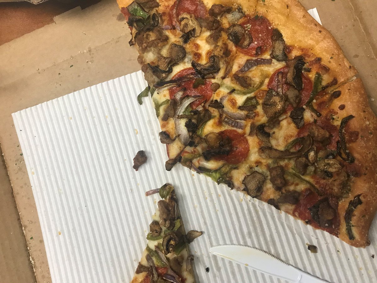 FelinsUSAInc's tweet photo. We ordered 7, but this is all that's left.. I guess you could say we love #NationalPizzaDay! #FelinsFun https://t.co/YyBjE9390V