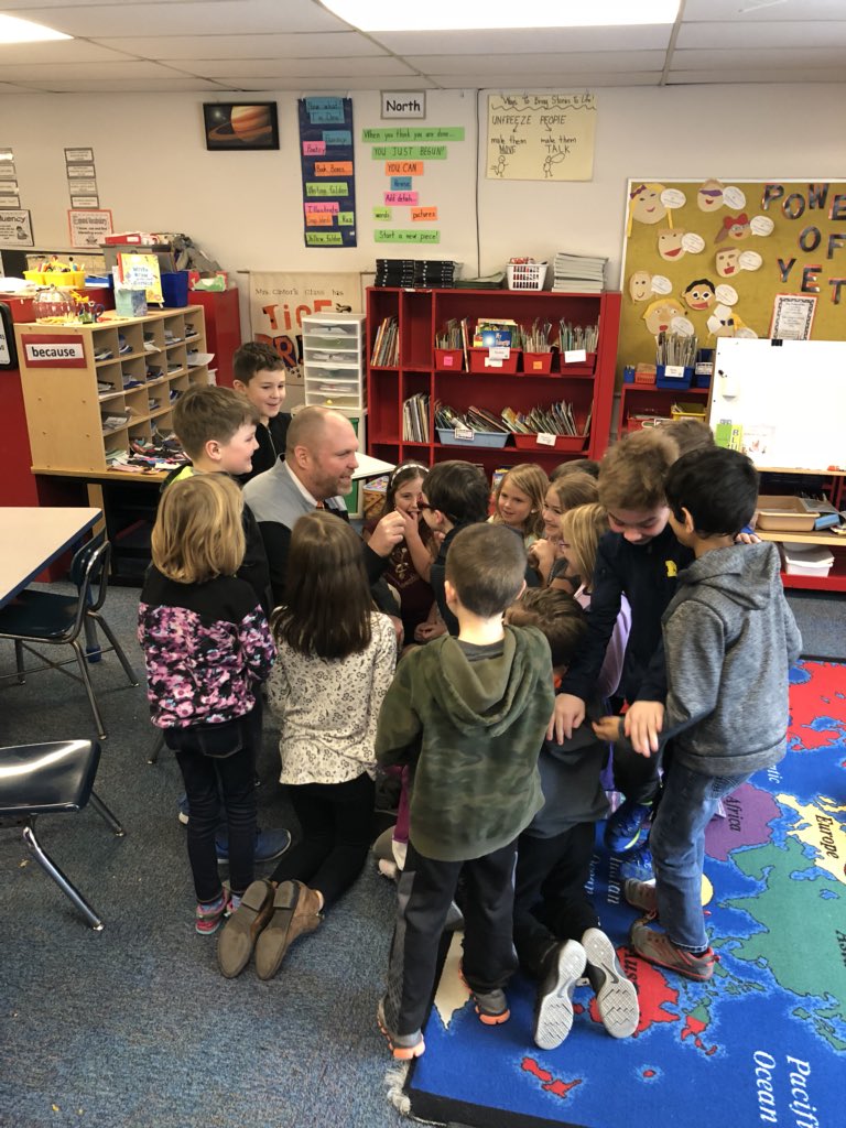 cantorclassroom's tweet image. Our class wrote persuasive letters to @Hunt_EdLeader on WHY WE DIDN’T HAVE A SNOWDAY Wednesday. He visited to defend himself and explain the snowday process.