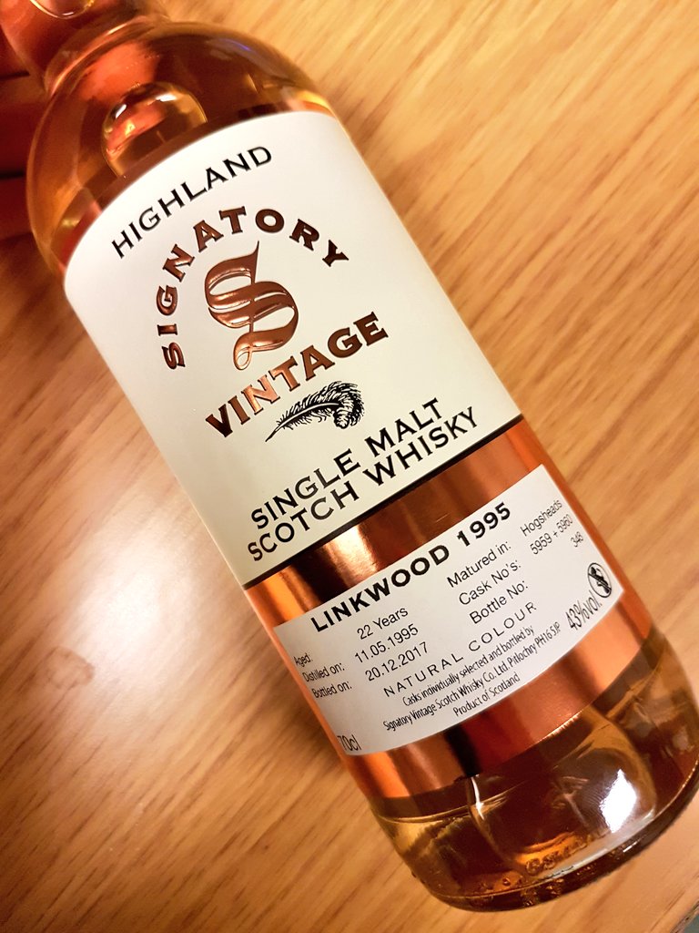 Edinburgh Whisky (@edinburghwhisky) on Twitter photo Number 3 at tonight's "Kids of the '90s" tasting at <a href="/HWWhiskySoc/">HWU Whisky Society</a>: a 1995 22yo Linkwood from <a href="/SignatoryWhisky/">Signatory Whisky</a>! <a href="/HeriotWattUni/">Heriot-Watt University</a> Number 3 at tonight's "Kids of the '90s" tasting at <a href="/HWWhiskySoc/">HWU Whisky Society</a>: a 1995 22yo Linkwood from <a href="/SignatoryWhisky/">Signatory Whisky</a>! <a href="/HeriotWattUni/">Heriot-Watt University</a>