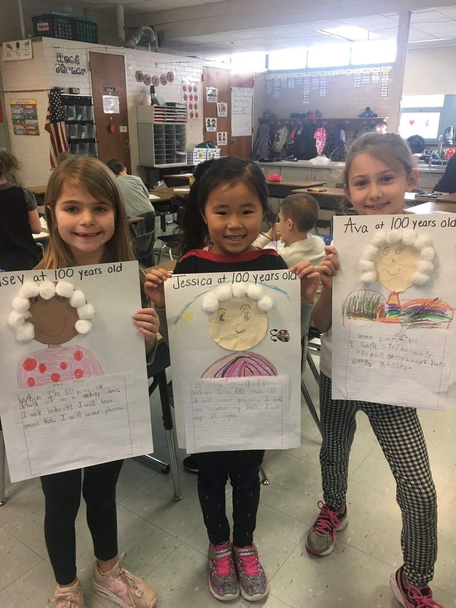 _msportersclass's tweet photo. 100th Day fun!! 🎈🎉 #WeAreNorwood #ISDstudentsdeserveit https://t.co/Wt7PwnjoIb