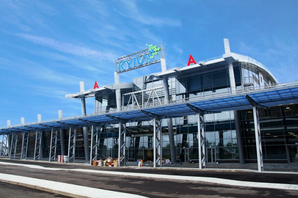 KmfrNews's tweet image. В аэропорту "Жуляны" задержали вылет из-за драки - coolshare.com.ua/2018/02/09/v-a…
#Киев #Украина #Белоруссия #Египет #драка #аэропорт