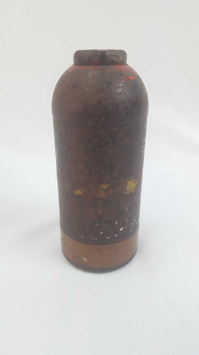 WW2_Collection_'s tweet image. WW2 Japanese Knee Mortar Round With Rare Bakelite Transportation Fuze. 100% Inert.