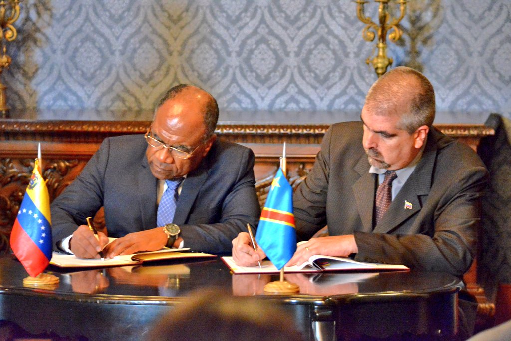 <a href="/DiplomatieRdc/">RDCongoDiplomatie🌍</a> : Au Venezuela,Kinshasa et Caracas ont signé un accord de coopération RDC-VENEZUELA dans les domaines économique,minier,scientifique et environnemental.