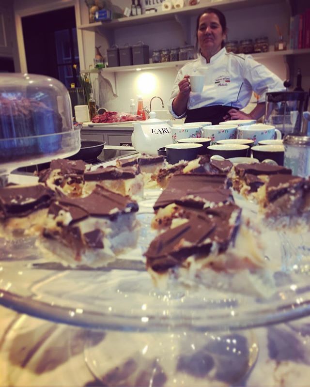 MirandaBakes's tweet photo. Millionaires shortbread from #biscuit - thank you so much for making this for us all to enjoy @bookings_for_you #bfymasterclass #bfyxcountryrelais - very relieved @countryrelaislecapanne weren’t harsh judges!! Felt a bit like being back on @britishbakeof… https://t.co/7XxssLclEn https://t.co/VTcSFcJNGV