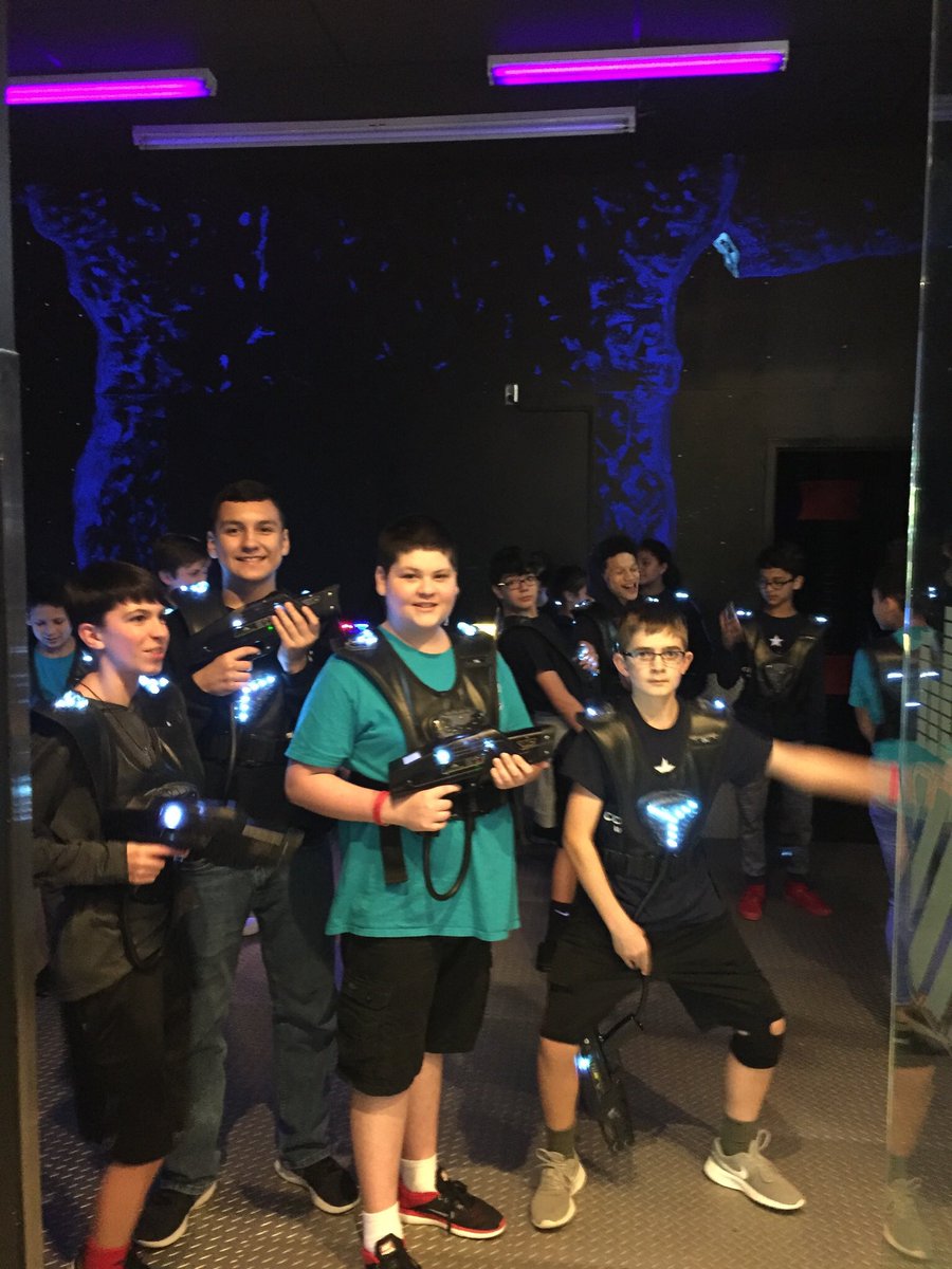 VLIBand's tweet photo. #fineartsfun #iloveband #glowingpantherband #workhardplayhard #teamworkmakesthedreamwork @CCISD_VPA @vlinews https://t.co/6AfVjF4626