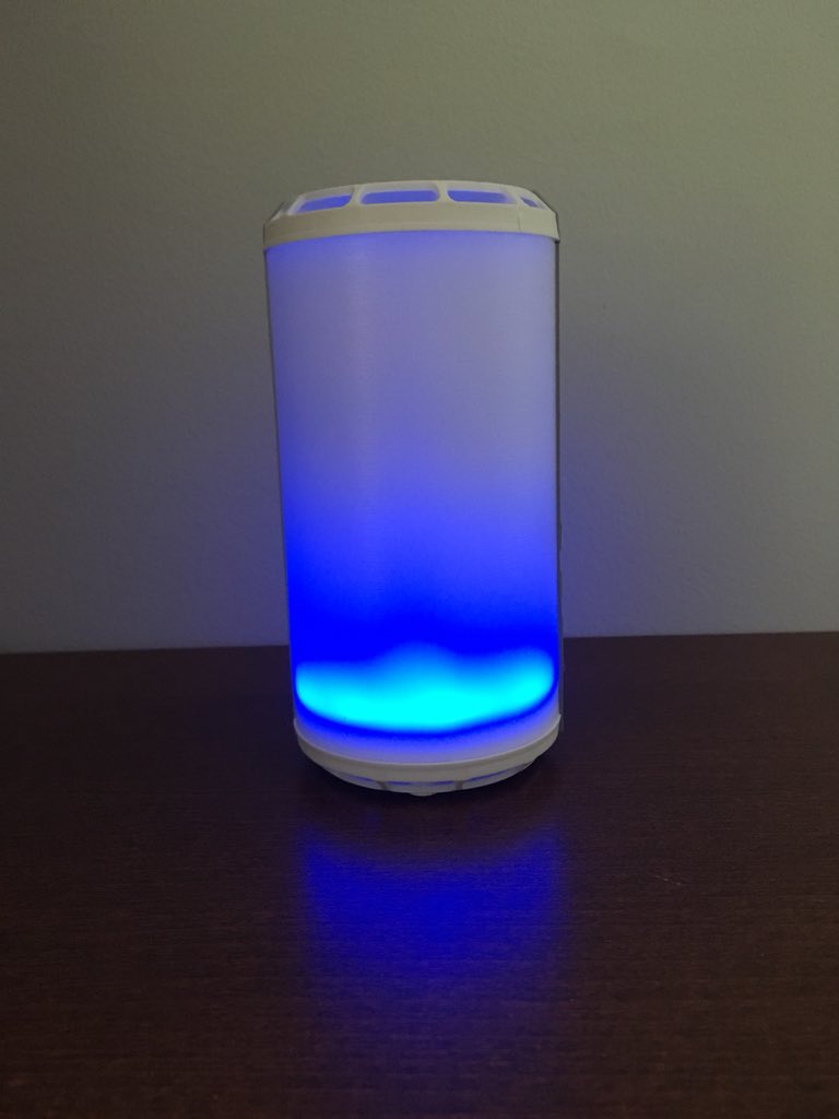 007Brownie's tweet photo. AMAZING PRODUCT! Convenient &amp; Portable SCENTSY GO is fragrance in motion!Cordless with a rechargeable battery, lasts up to 40hour! It has a 7colour LED light display. Take it to the cottage, on a boat, in a dorm or ANYWHERE!  Ask me for more details #Scentsy #Cottage #dorm #pods https://t.co/BVHTTbNMAo