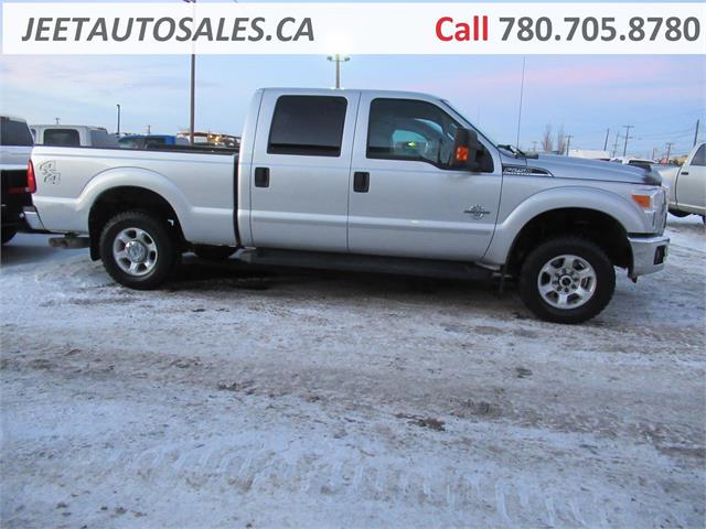 JeetAuto's tweet image. Wow ! This 2014 Ford F-250 XLT 4x4 SD Crew Cab 6.6 ft box 6.7L Diesel is Set To Go 6.7L Power Stroke Diesel Engine &amp;amp; Automatic Transmission 131k Km's goo.gl/kxX9H5 Don't Let it Get Away!! #Ford #Truck #Used #Edmonton #Yeg #BuyNow #financing #Available #Diesel @JeetAuto