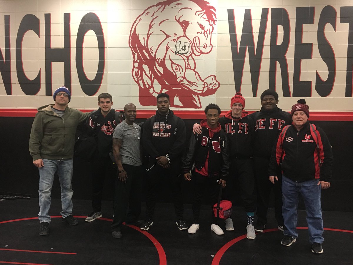 JeffHSWrestling's tweet photo. Off to the north to prepare for semi-state #BeatingTheSnow. #BronchoWrestling https://t.co/ZKhjbTEFsn