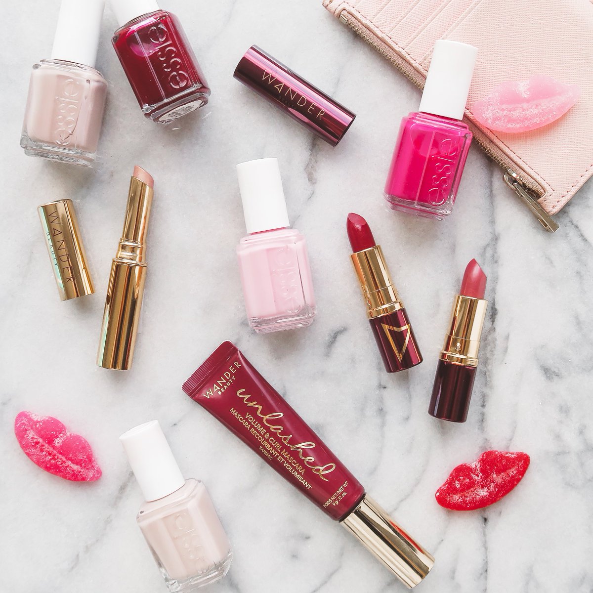 Hey there Wander Beauties!! Long time, no TWEET ;) We're doing a #GalentinesDayGiveaway over on Instagram and we'd love for you to join the Insta-Party!
Click the link below and follow the directions to enter. Good Luck ;)
instagram.com/wander_beauty/