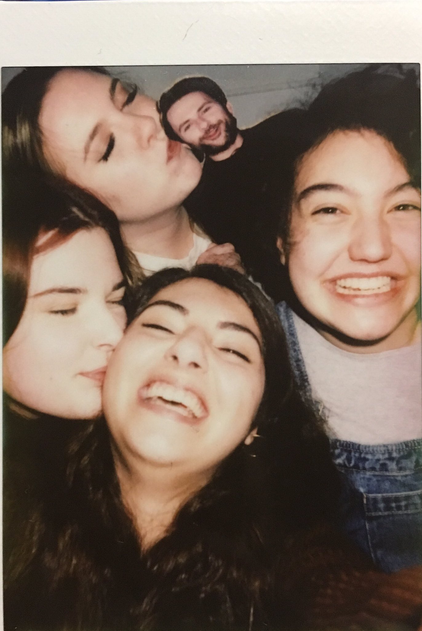 Happy birthday charlie day I love u sm (the second pic is tiger bc it\s her mans) 