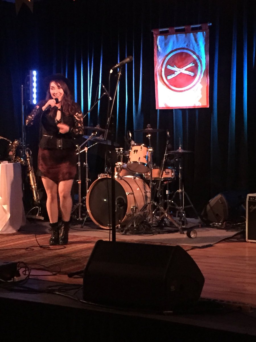 Vibing to tunes from <a href="/208madisunproof/">Madisun Proof</a> 🎼