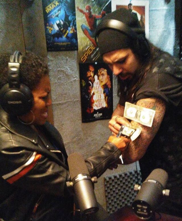darinmalfi's tweet photo. Getting tagged on The Dark Mark Show by Toni Taylor, whooo! #dangerousd #stapleguy #staplegame @darkmarkshow @DjHannahbakk https://t.co/X6GotKDp2T