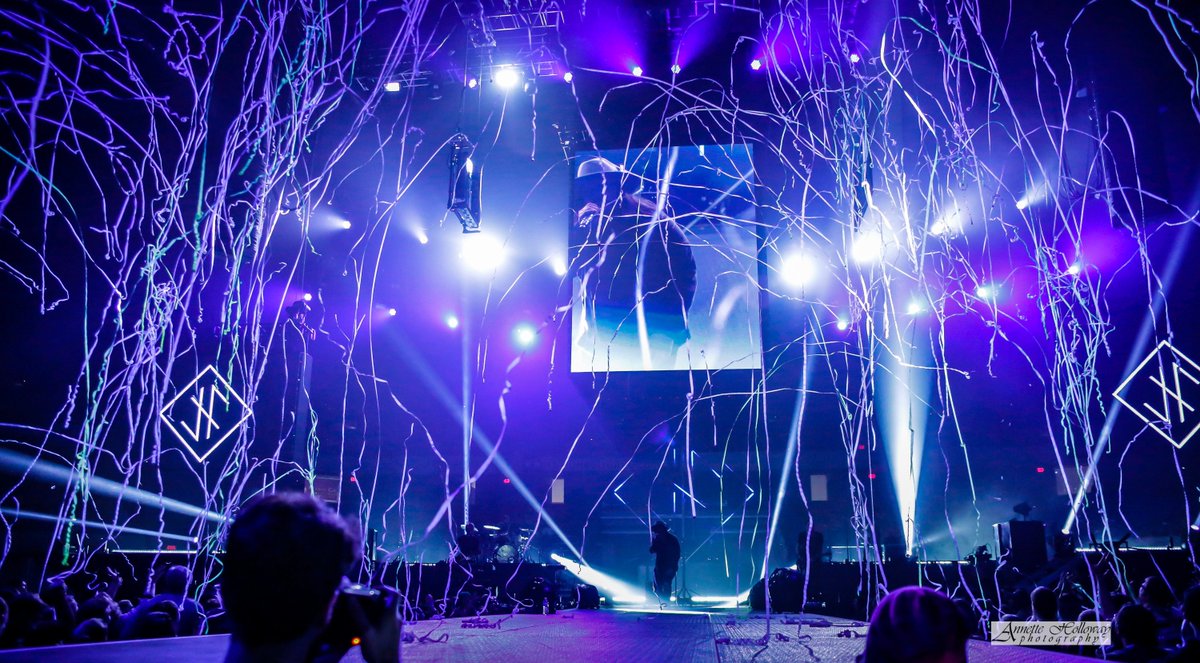 AnnetteHolloway's tweet photo. #CantMissMoments @Jordan_Feliz at #WinterJam !
https://t.co/9uDh8PmVku #Future
#JordanFeliz #AHJordanFeliz #WinterJam #AHWinterJam
#Jamtour #WinterJam2018
πΈ@AnnetteHolloway https://t.co/S5rVPFJnsw