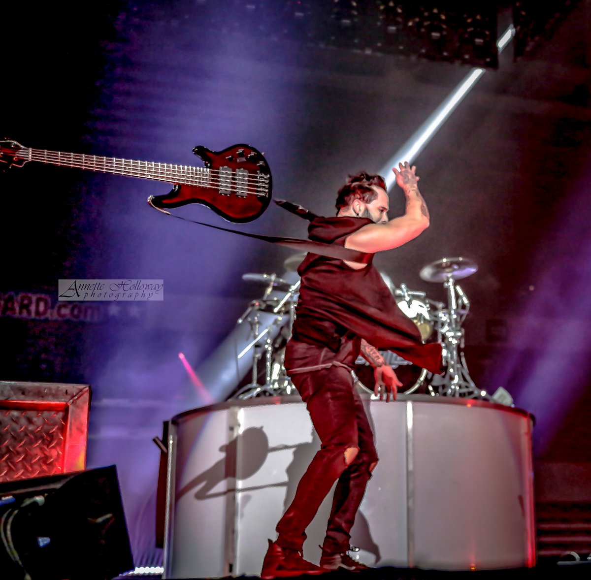 AnnetteHolloway's tweet photo. #CantMissMoments with @SKILLETmusic in #WinterJam
@johnlcooper #skilletmusic
πΈ @AnnetteHolloway
#AHskilletmusic #skillet #ahskillet #ahwinterjam #jamtour #winterjam2018 #johncooper https://t.co/XabqtmYNQG