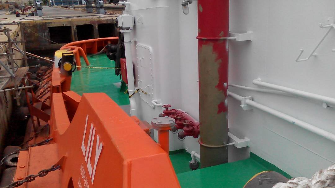 Pinturasnavales's tweet photo. Beautiful finish finish on the cover epoxy green paint.
#venezuela #shiprepair #shipyard #chipmanagement #lanchas #yates #indunave #industrianaval #industriapesquera #amazon #magazine #mercadolibre #olx #ventas #dianca #mantenimientonaval #cumana #zulia #singapore https://t.co/ygSyVcLajM