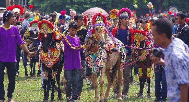  Gambar  Alat  Musik  Tradisional Hitam Putih