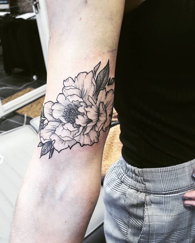 Forearm Linework Peonies tattoo at theYoucom