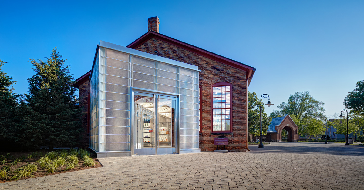 QuinnEvansQE's tweet photo. Award winning #QEArch project at the @thehenryford #GlassGallery was recently featured by @GLBDmagazine Great Lakes By Design Magazine
https://t.co/I2IfMrlNnf https://t.co/mTsMrHneDW