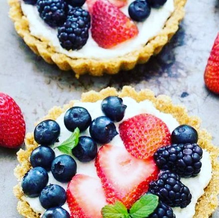 gigags's tweet photo. Crostatine ai frutti di bosco https://t.co/TuECDJzoWh