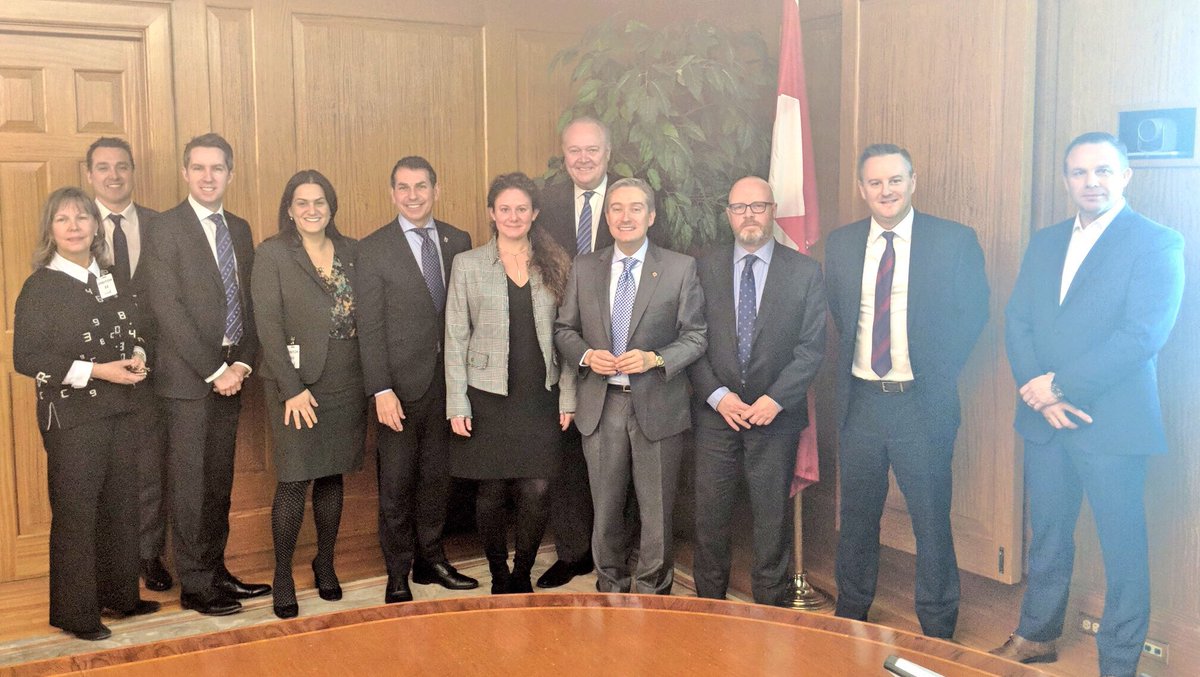 FP_Champagne's tweet image. Happy be in #Toronto consulting Canadians on the possibilities of #FreeTrade with #Mercosur countries: #Brazil #Argentina #Paraguay #Uruguay. 🇨🇦🇧🇷🇦🇷🇵🇾🇺🇾 With a market of 260 million potential buyers, the options for Canadian business would be vast!