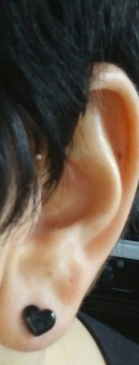 MsMommabat's tweet photo. these plugs make me so damn happy #bodyartforms https://t.co/fTxChX31xo
