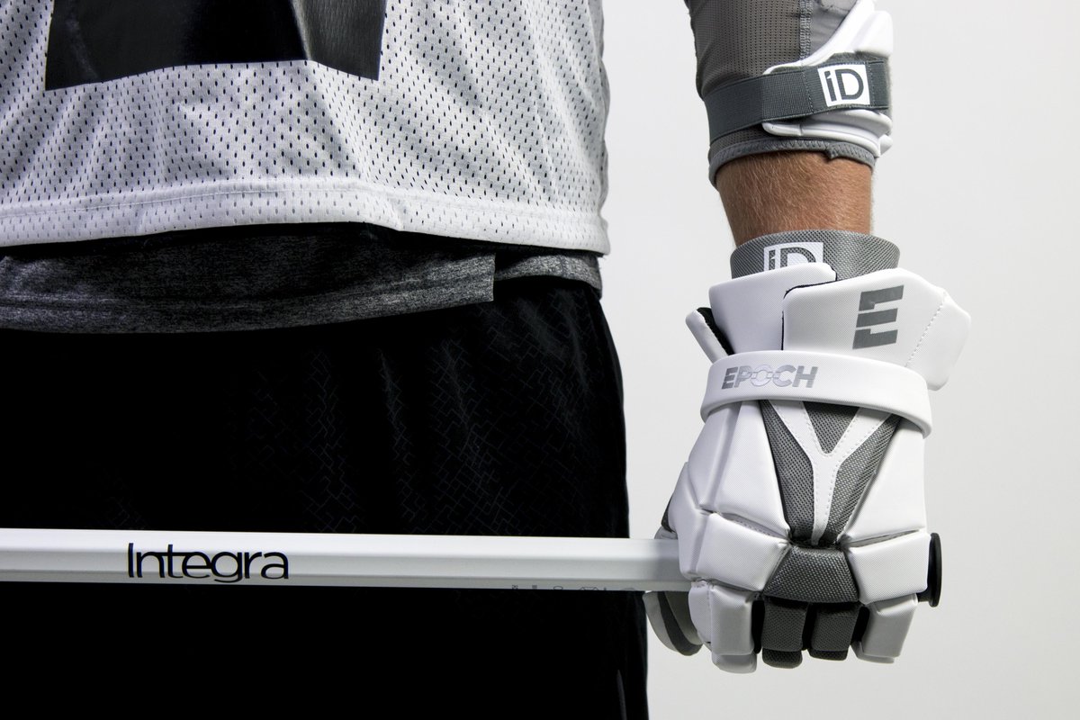 Epochlax's tweet photo. Designed for the emerging lacrosse player, our iD line of protective equipment is light-weight yet extremely protective at all levels of the game #LivePlayBe #FindYourIdentity #IdentifyYourGame #iD #iDProtective #FeelDesignControl #Lacrosse #Lax https://t.co/UrzHkisA9X
