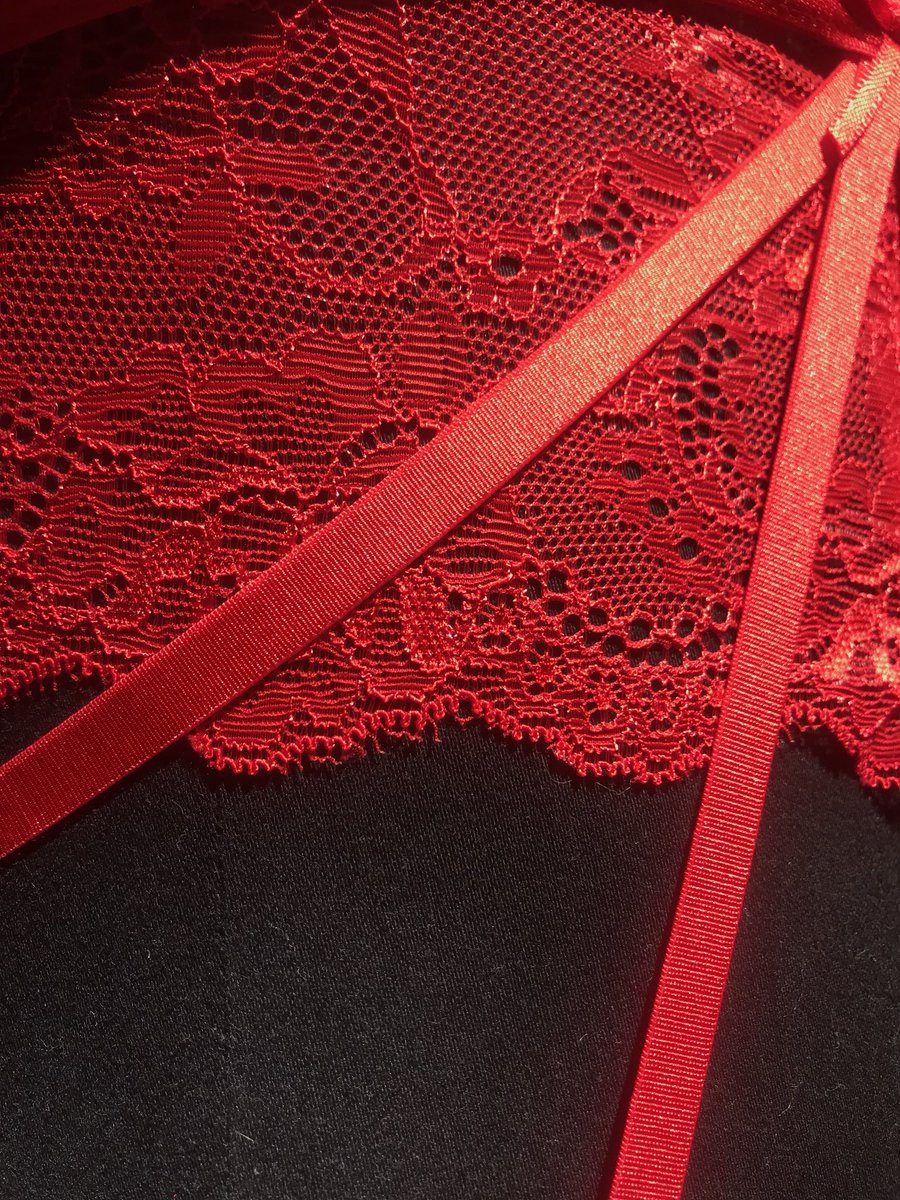 I think this lingerie set is perfect for Valentine’s day! ❤️😍👏 #hkmflagship #hkmacademy #hkmamsterdam #icebucketchallenge