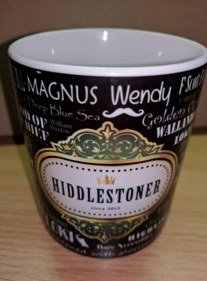 HiddlestonersHH's tweet photo. #ThatFridayFeeling. #HappyBirthdayTomHiddleston & congrats to @Gwendular68, name drawn at £18K for prize bundle of: Hot Toys Cosbaby set via @susi079, Hiddlestoner mug via @SonikaE, & one Coriolanus programme via @WispWool 💚https://t.co/8sAYK6svko
#TH37 #UNICEF #UNICEF_UK #HHH5 https://t.co/JSXt33FoJX